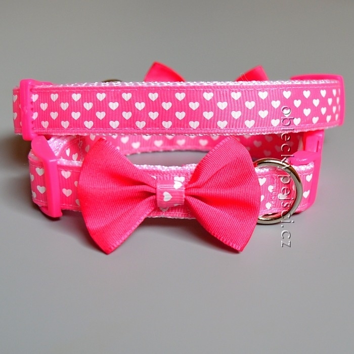 Obojek s mašličkou Růžový se srdíčky